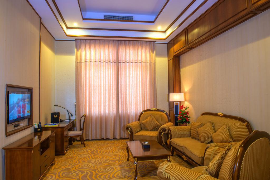 Hotel Royal Aster Naypyidaw Rum bild